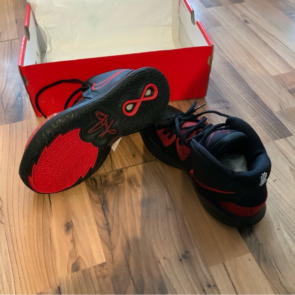 Nike Kyrie Infinity bred size 7 - Picture 7 of 7